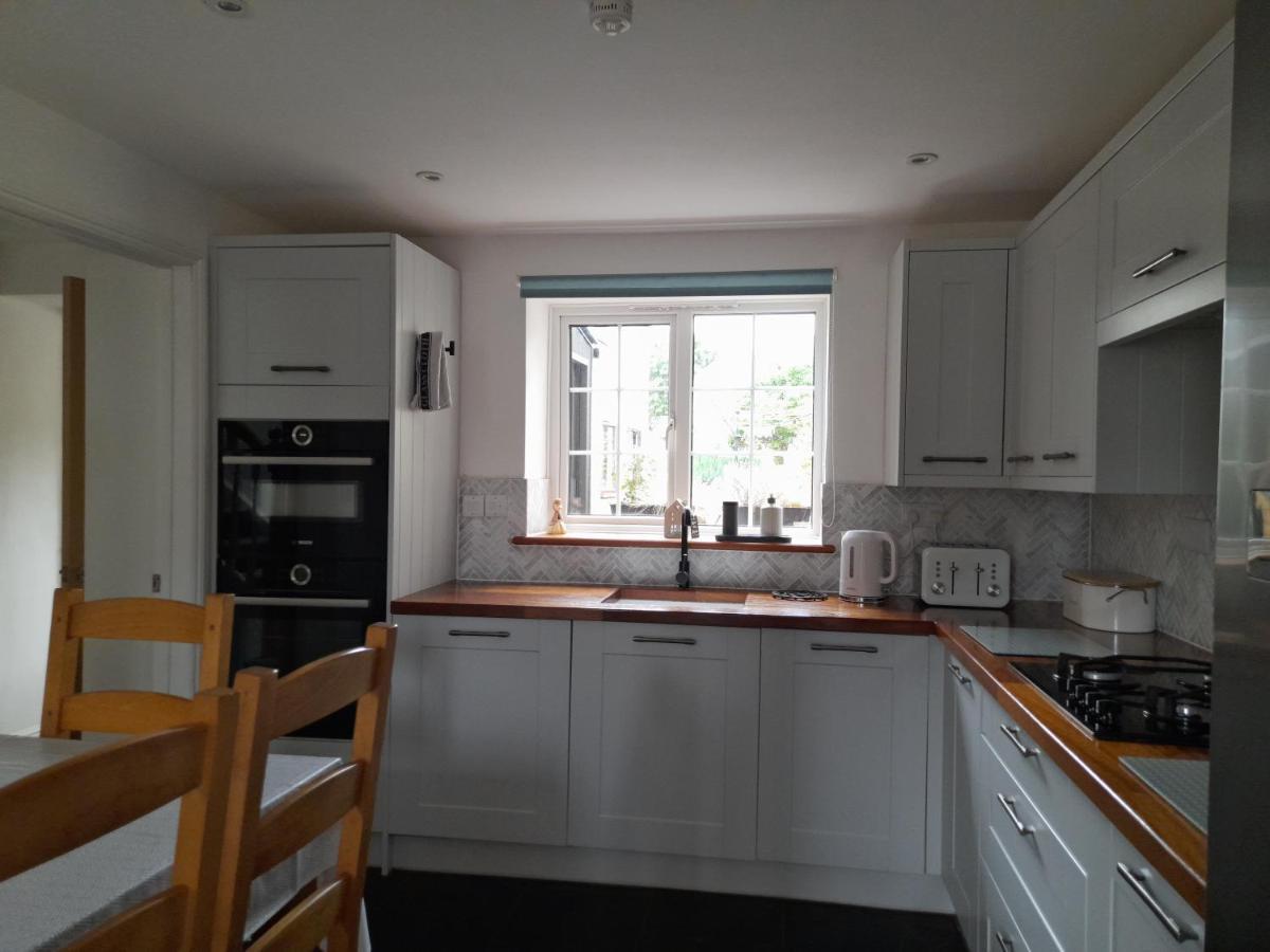 Converted Barn In Bath Extérieur photo