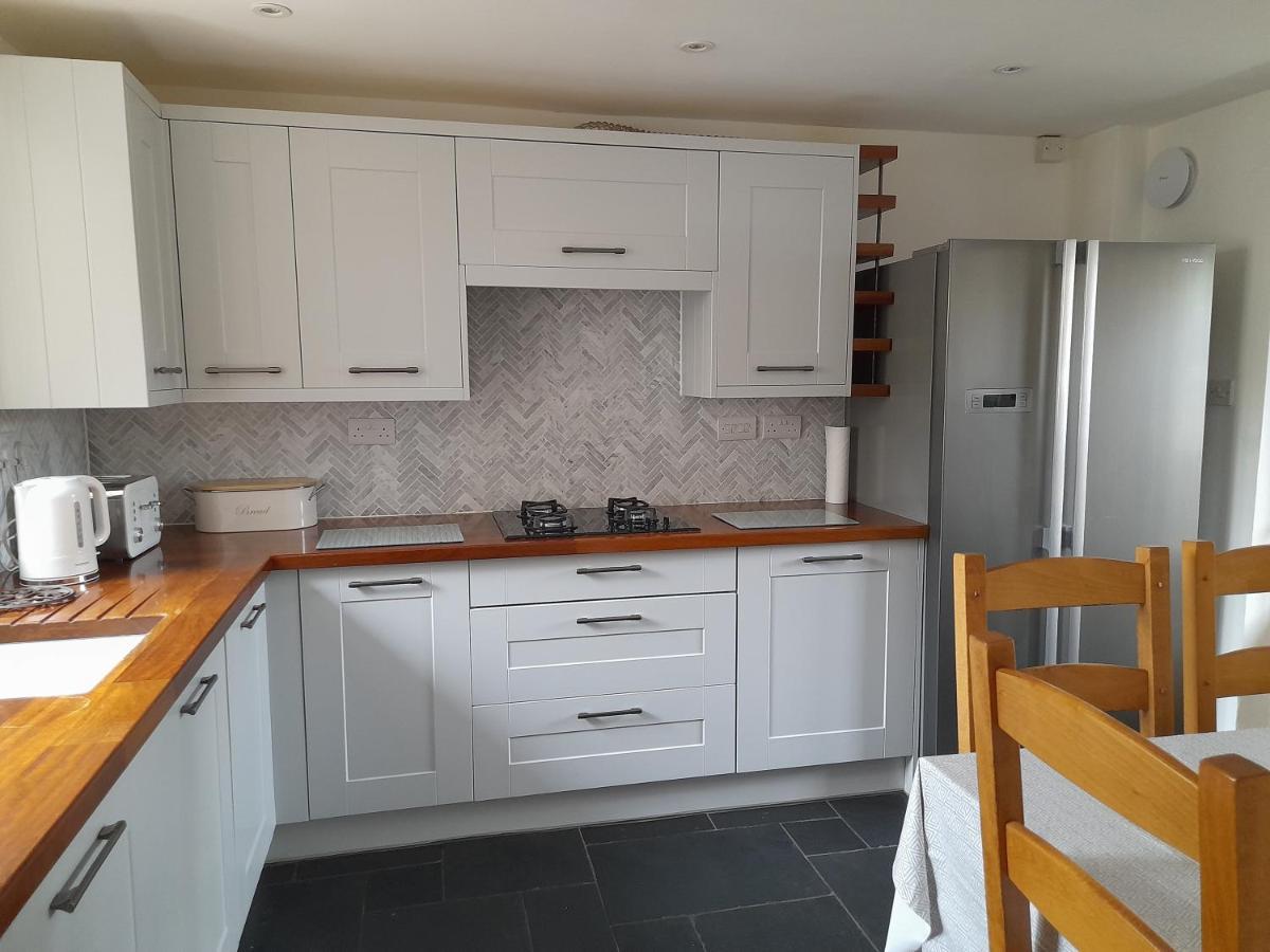 Converted Barn In Bath Extérieur photo