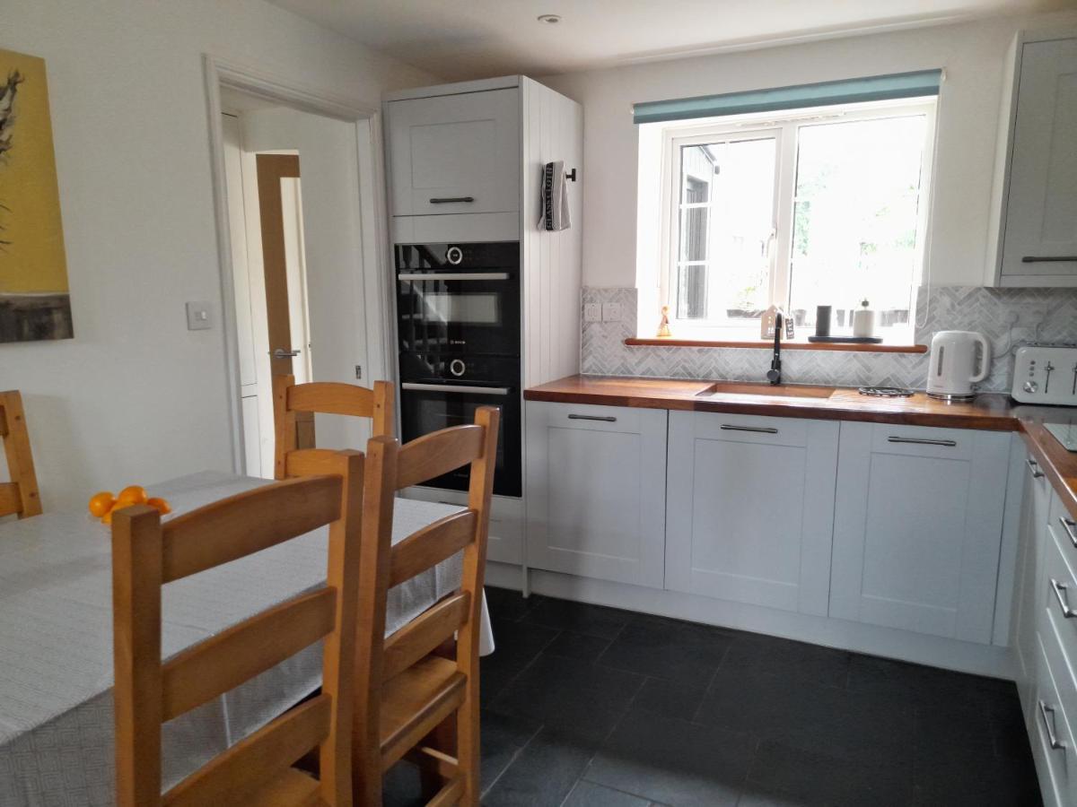 Converted Barn In Bath Extérieur photo